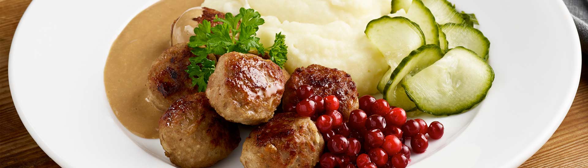 Köttbullar och lingonsylt